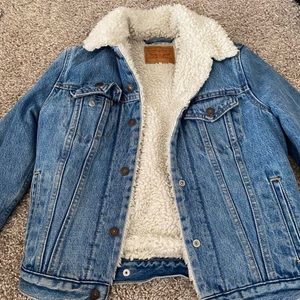 Levi denim jacket, size extra small